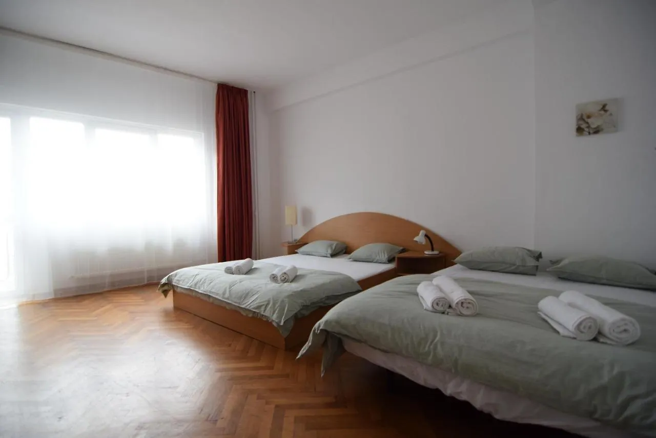 Resedinta Lui Calin - Downtown Park Cismigiu Apartment Bucharest