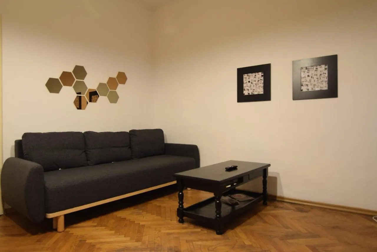 Resedinta Lui Calin - Downtown Park Cismigiu Apartment Bucharest 0*,
